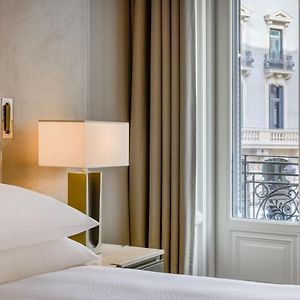 Premium Deluxe King Room Balcony City View